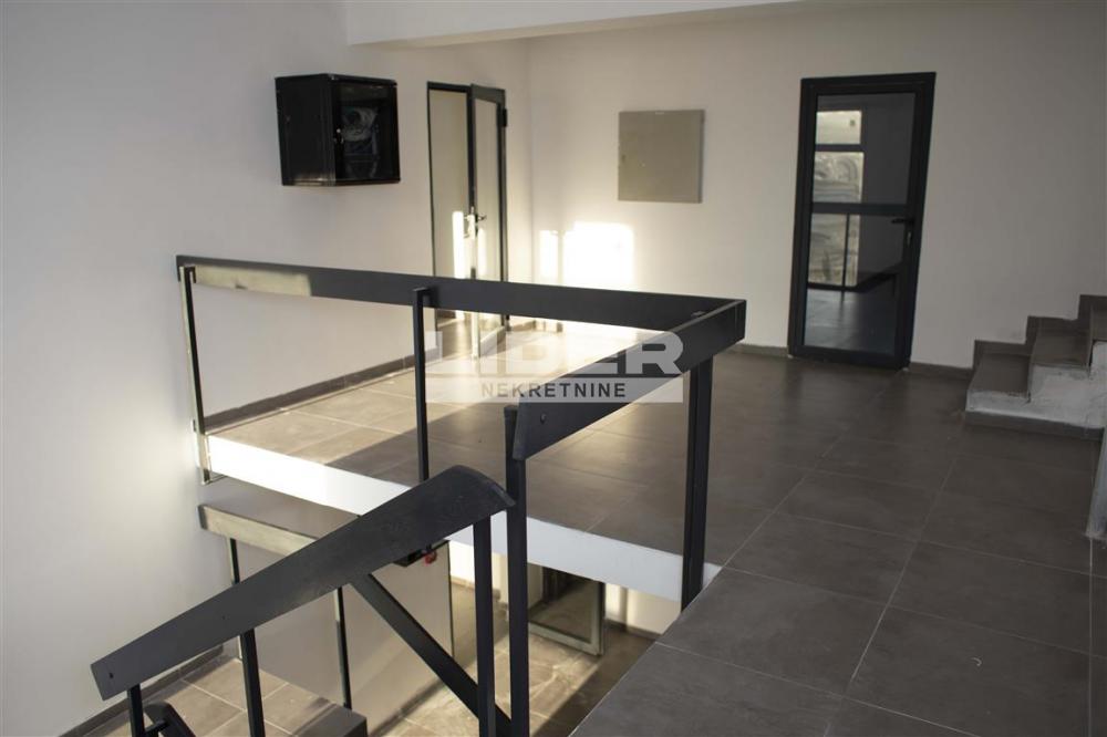 148120276_11_20251124122642 Lokal za izdavanje, Karaburma, Beograd, 1450m², 13.000 €/mes