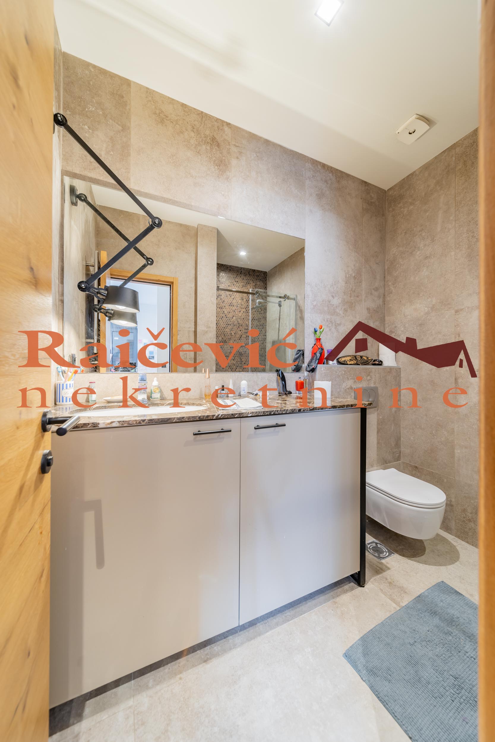 Trosoban stan na prodaju, Kalenić, Beograd, 112m², 460.000 €