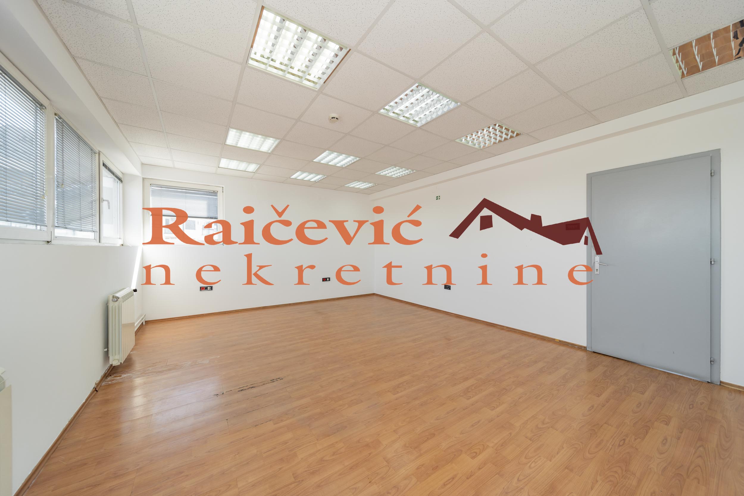 153455 Lokal za izdavanje, Gornji Grad, Beograd, 216m², 2.376 €/mes