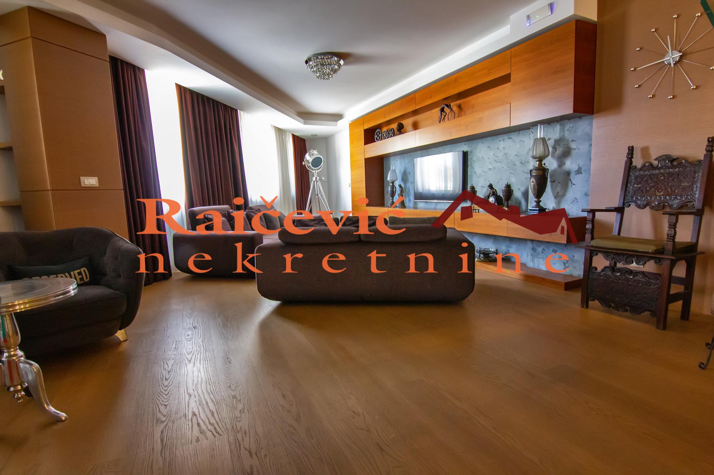 Stan Izdavanje Beograd Hram Svetog Save 189 m2