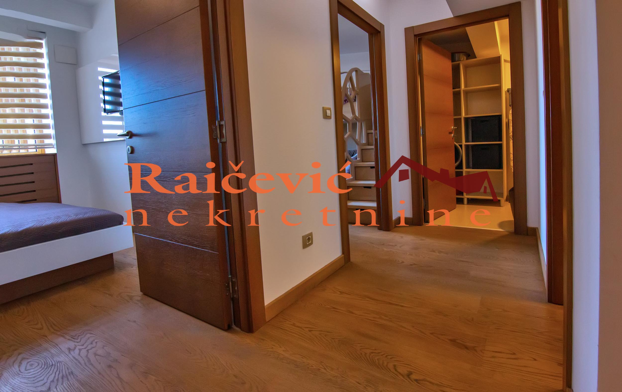 Petosoban stan za izdavanje, Hram Svetog Save, Beograd, 189m², 2.500 €/mes