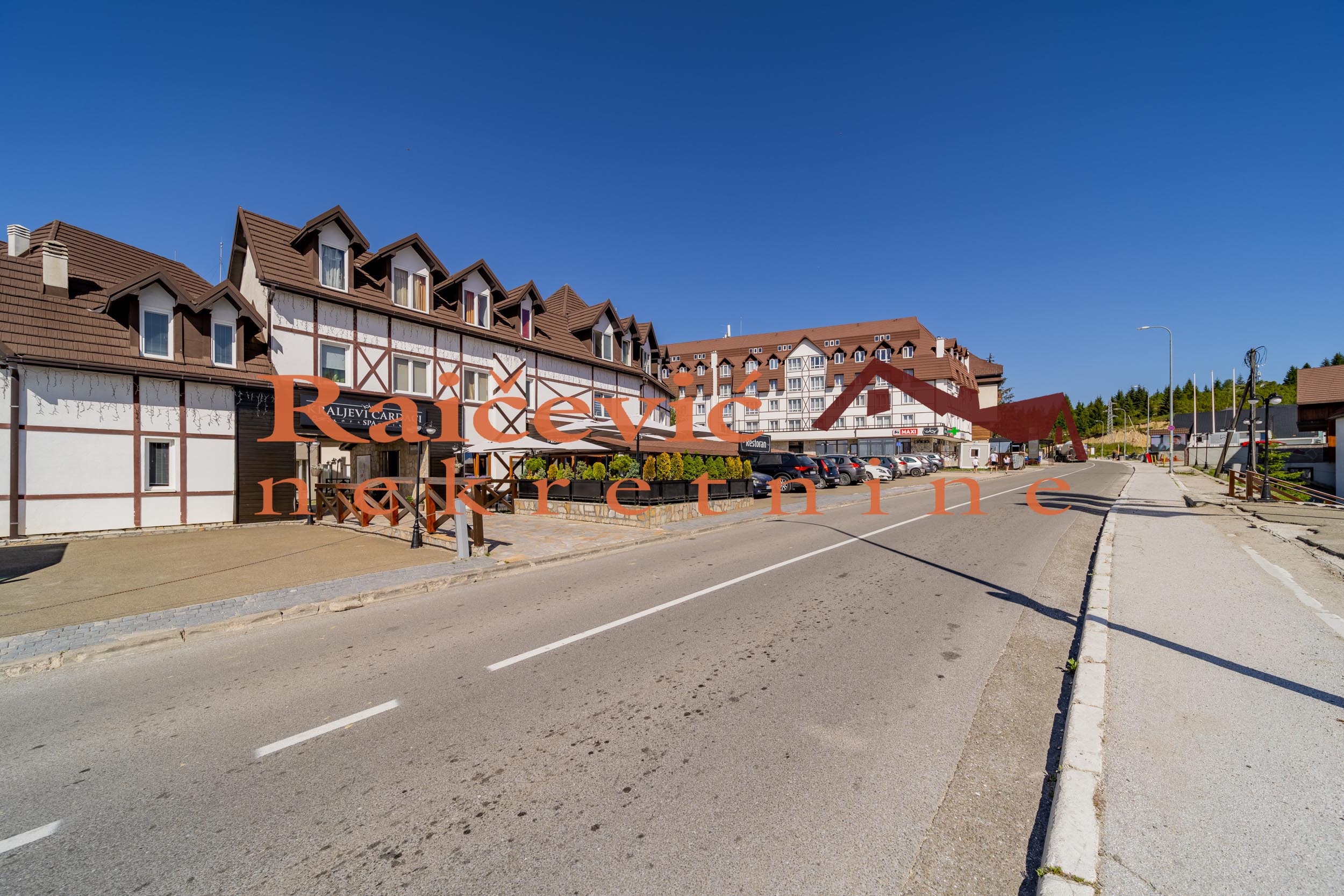 153541 Višesoban stan na prodaju, Kopaonik, 138m², 170.000 €