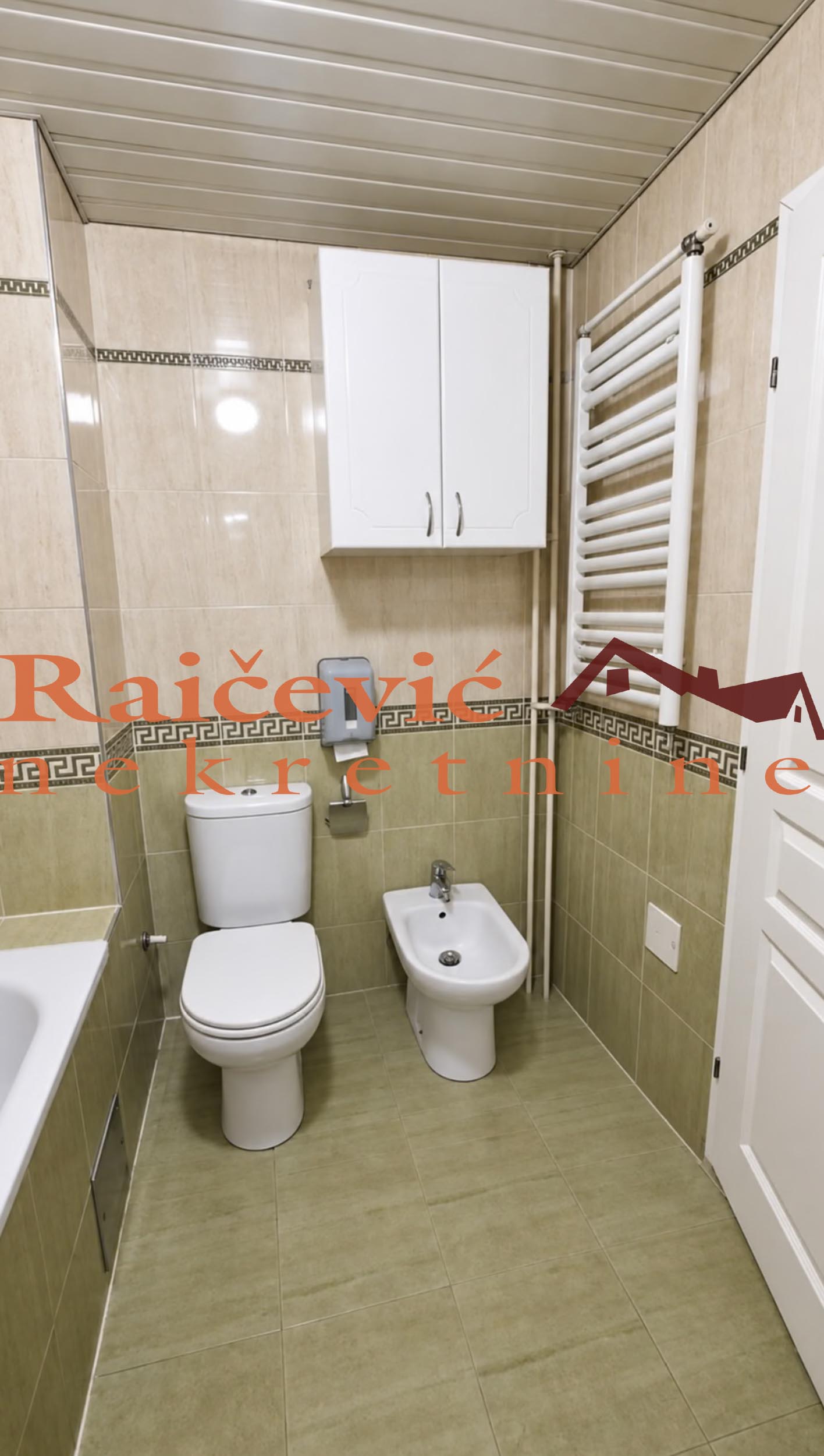 Screenshot Četvorosoban stan na prodaju, Botanička Bašta, Beograd, 81m², 320.000 €