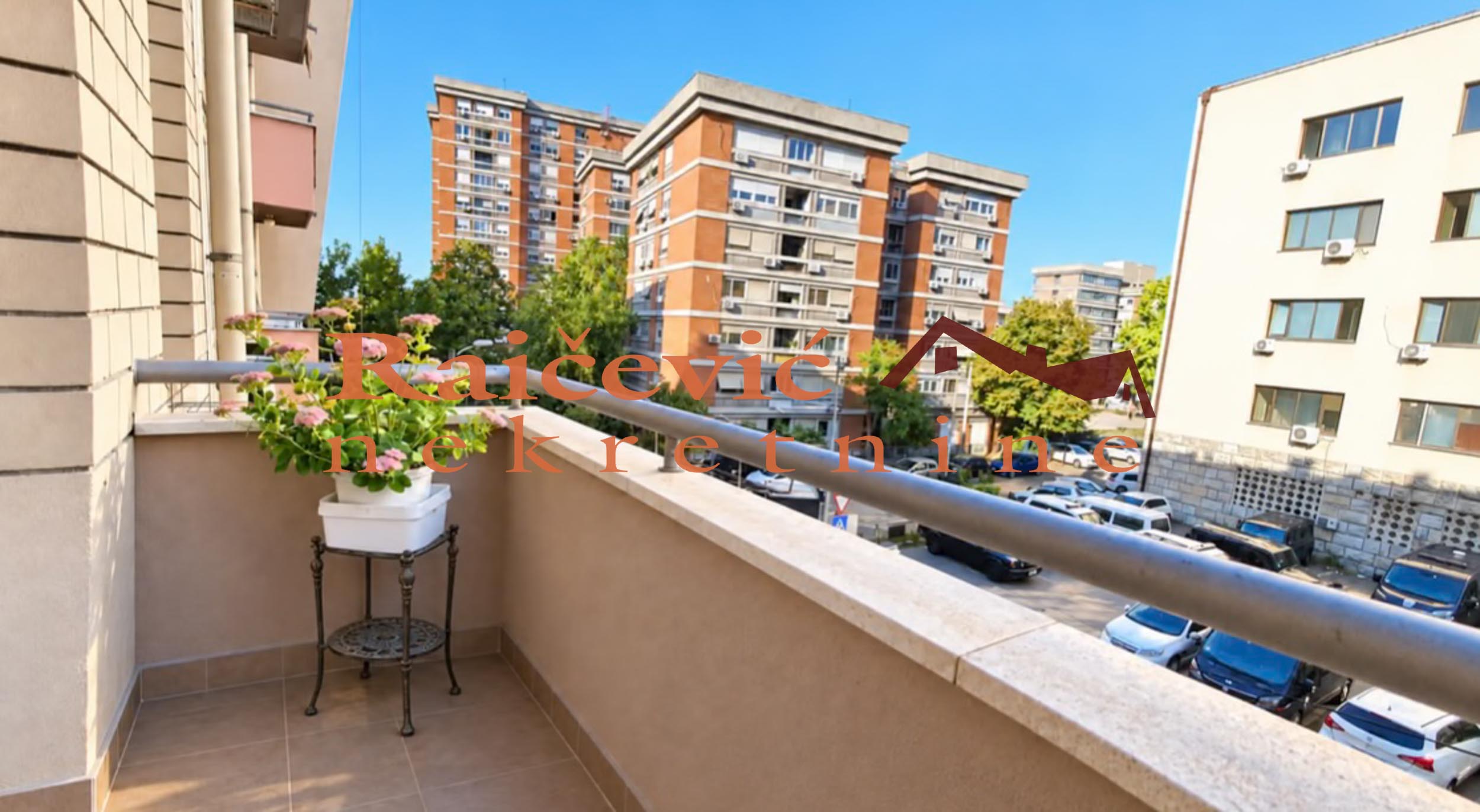 Screenshot Četvorosoban stan na prodaju, Botanička Bašta, Beograd, 81m², 320.000 €