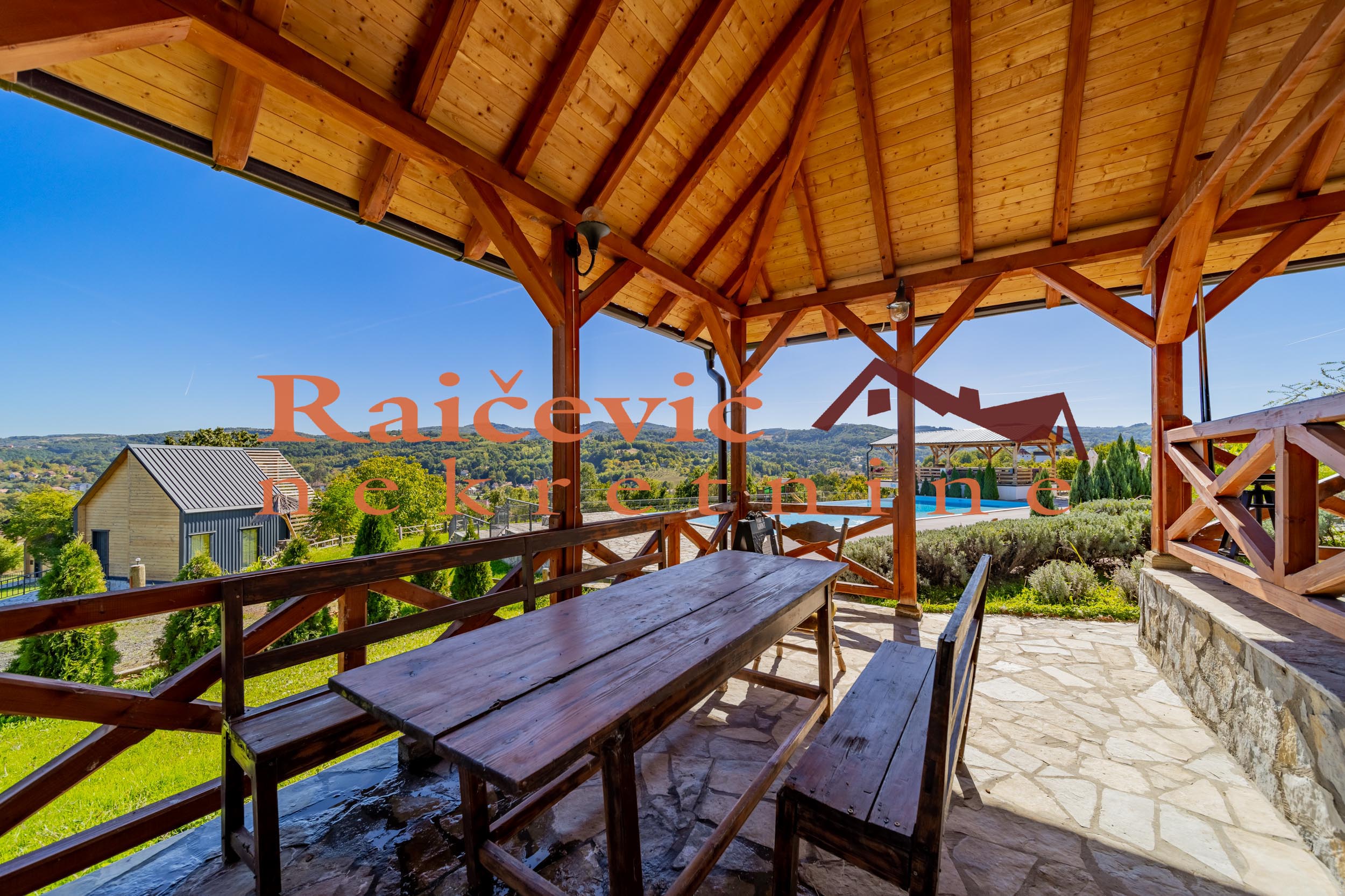 153646 Lokal na prodaju, Banja Vrujci, 811m², 1.280.000 €