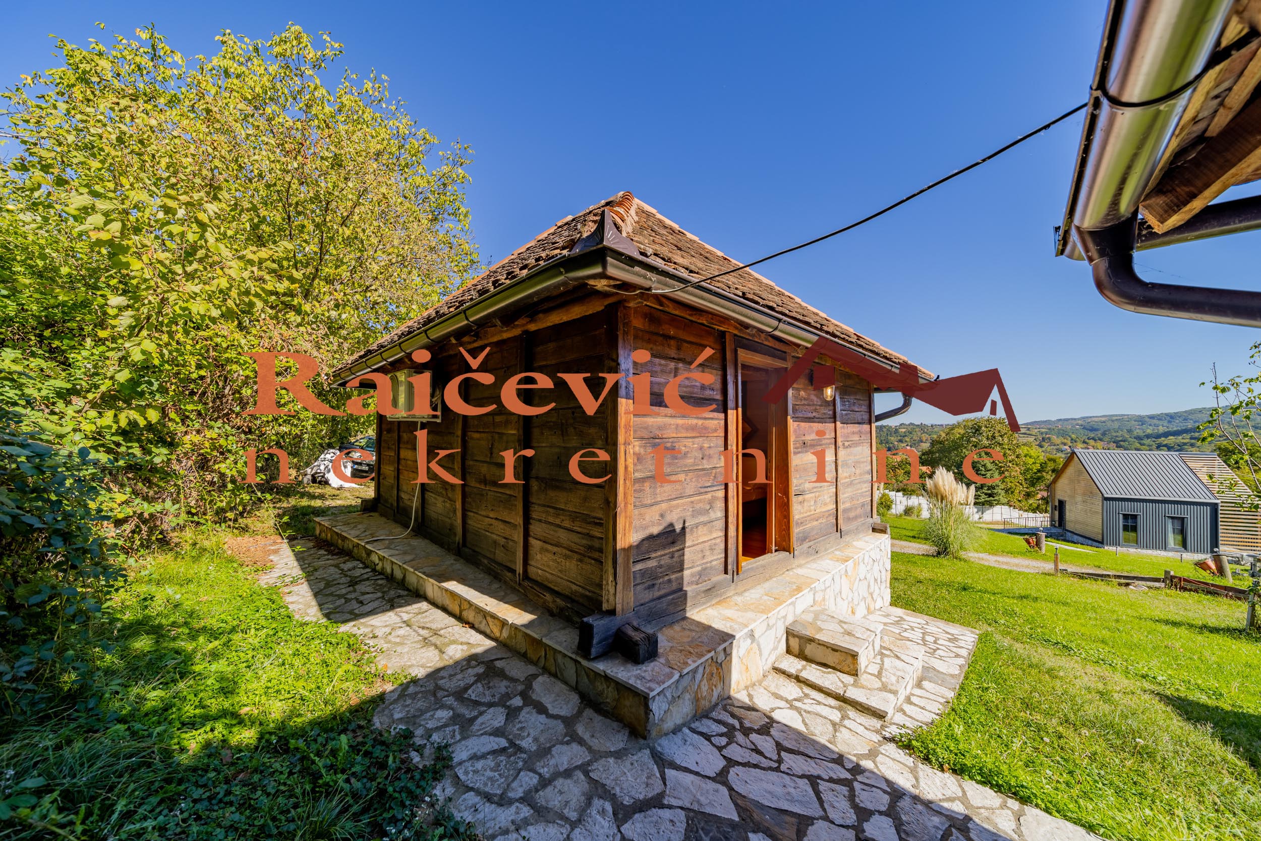 153647 Lokal na prodaju, Banja Vrujci, 811m², 1.280.000 €