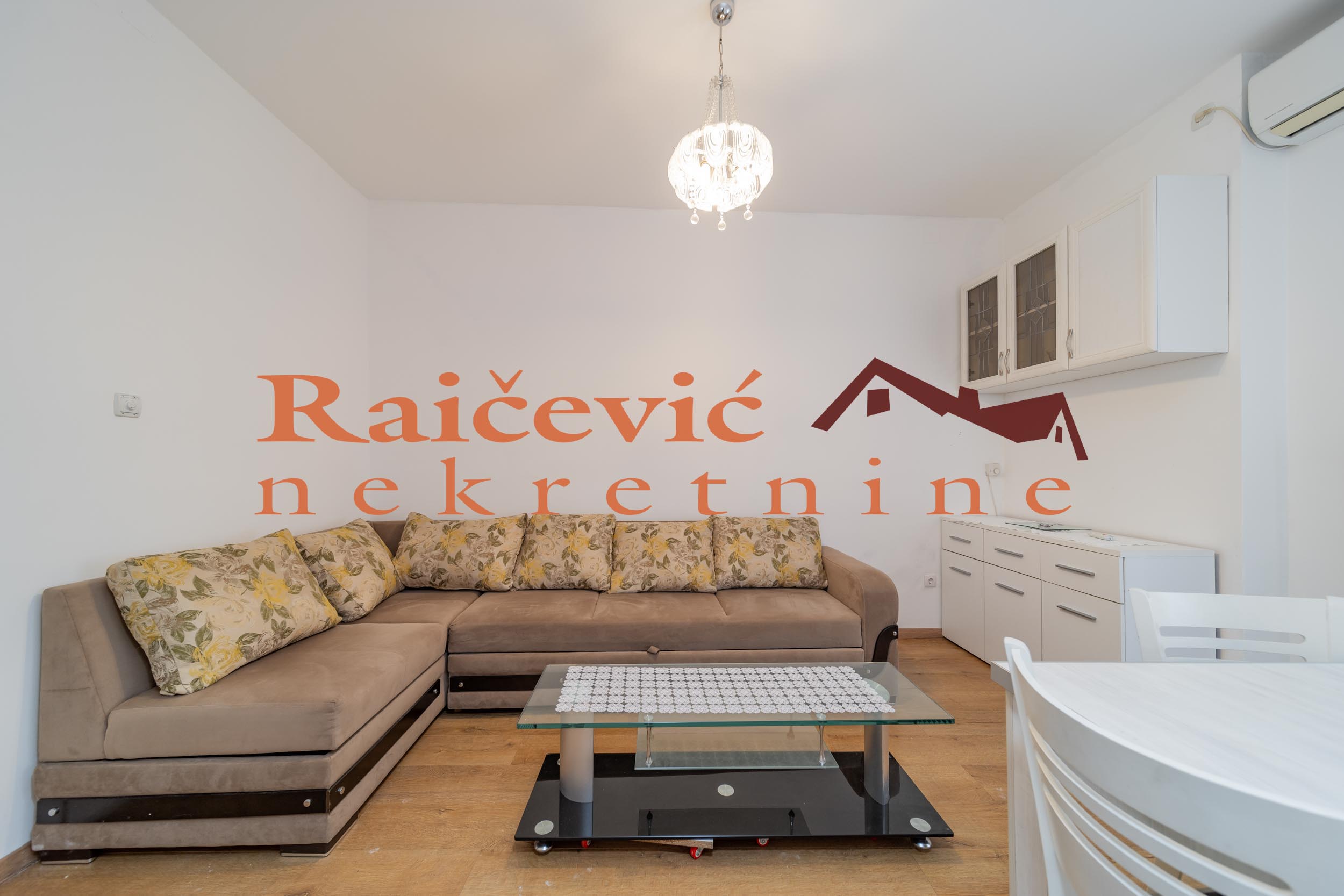 Stan Prodaja Beograd Stan Prodaja Beograd Hram Svetog Save 27 m2
