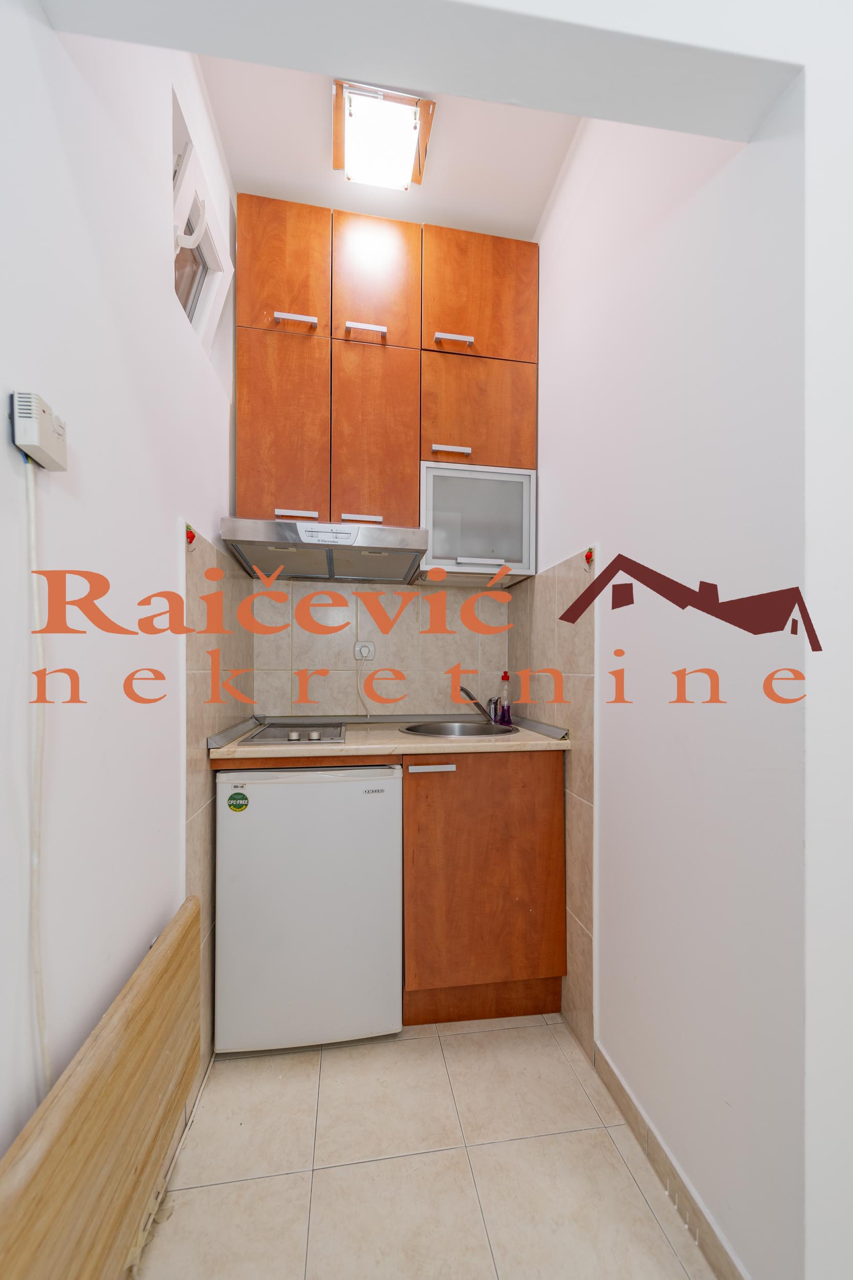 153738 Stan Prodaja Beograd Hram Svetog Save 27 m2