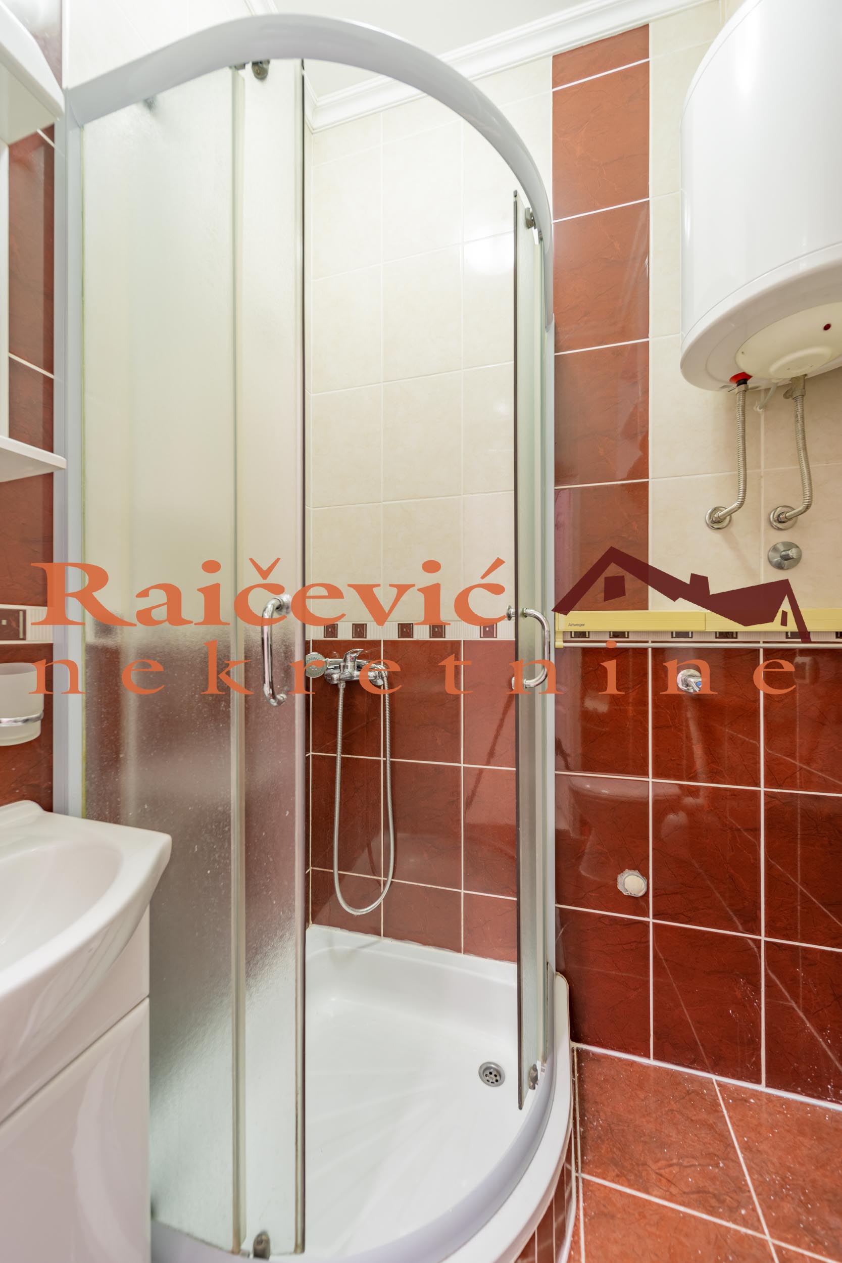 153742 Dvosoban stan na prodaju, Hram Svetog Save, Beograd, 27m², 139.500 €