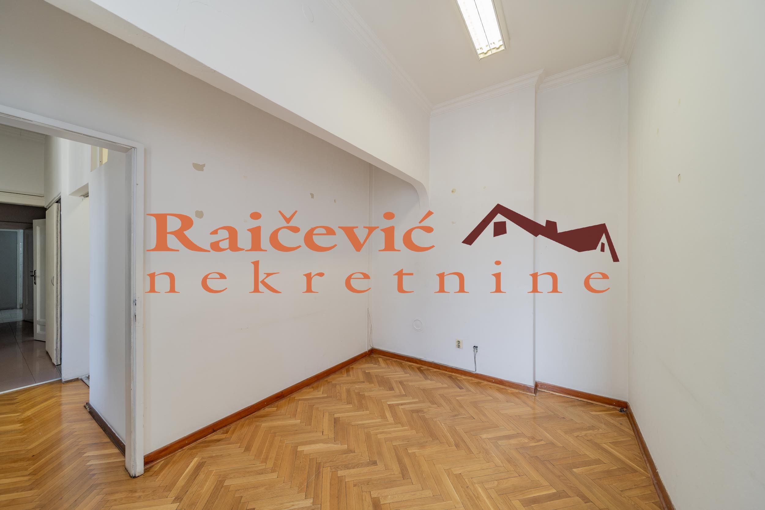 153783 Višesoban stan za izdavanje, Centar, Beograd, 150m², 2.000 €/mes