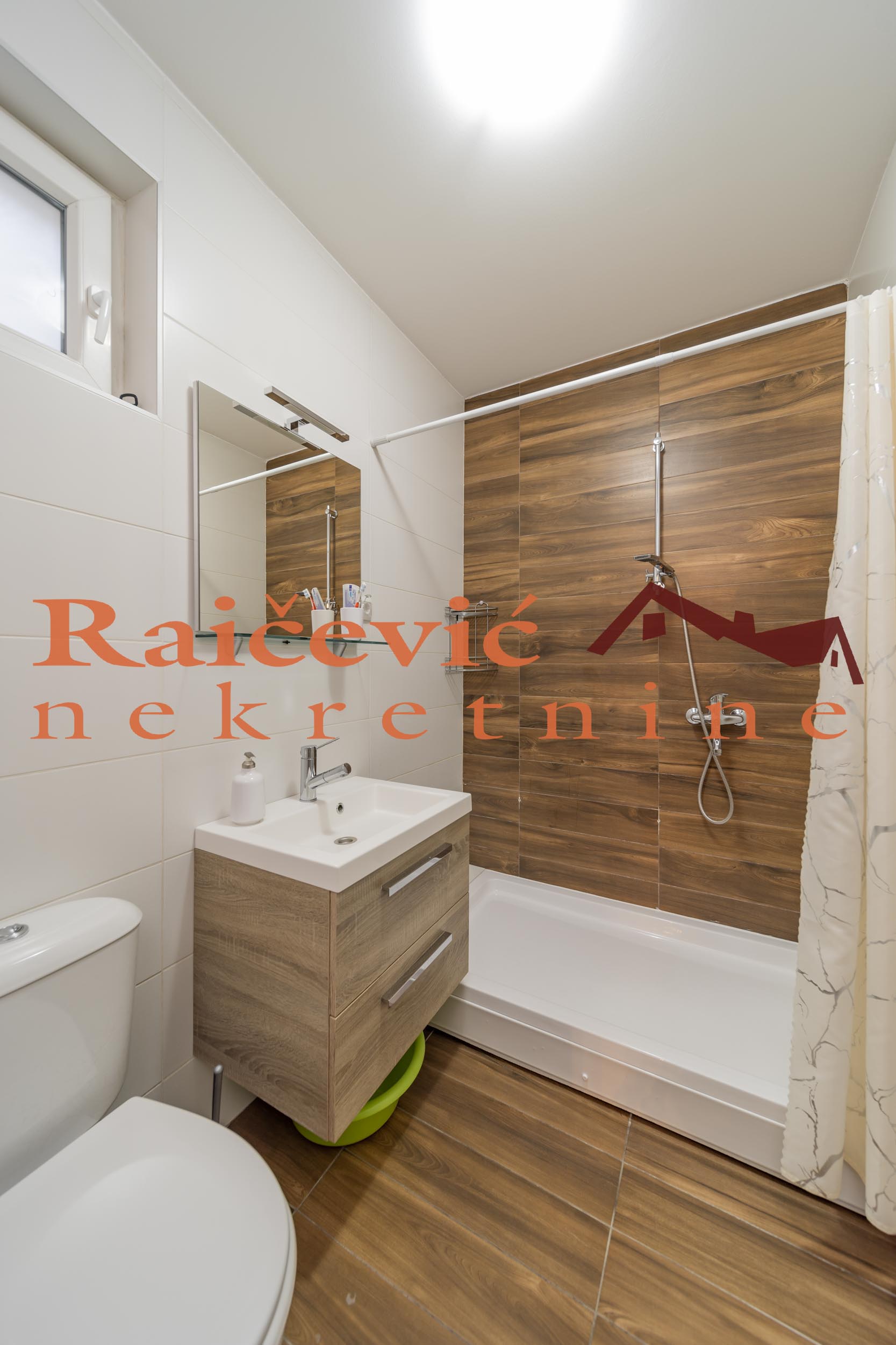 Stan Prodaja Beograd Stan Prodaja Beograd Đeram Pijaca 110 m2