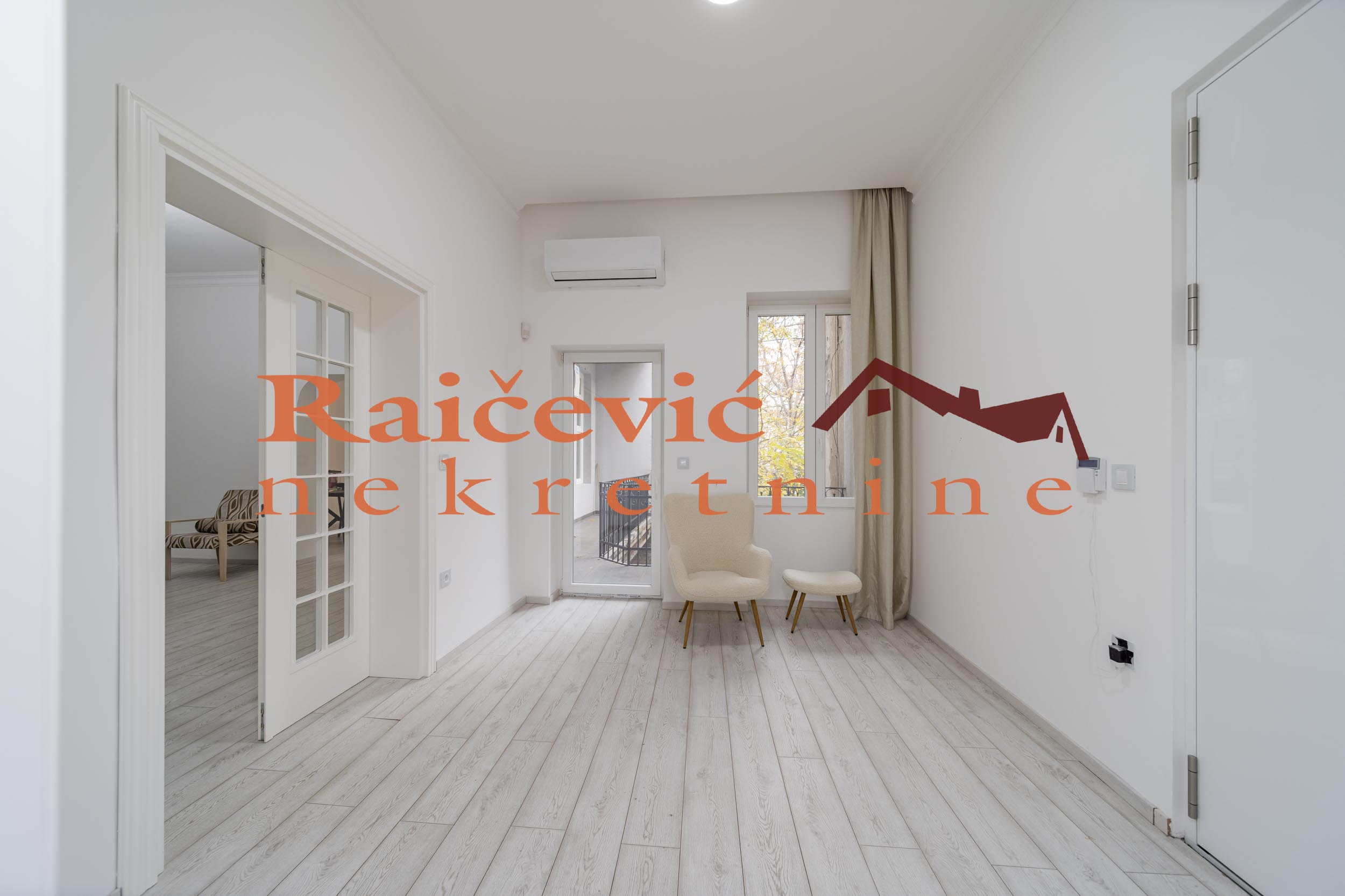153965 Četvorosoban stan na prodaju, Centar, Beograd, 134m², 490.000 €