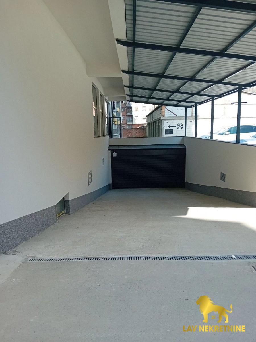 Stan Izdavanje Novi Sad  12 m2
