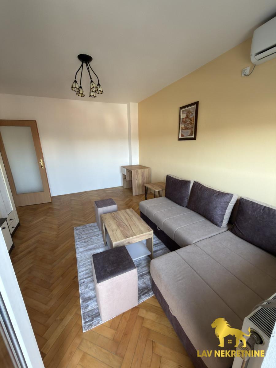Stan Izdavanje Novi Sad  30 m2