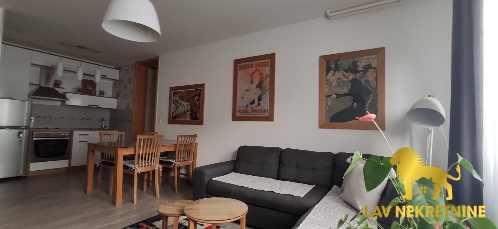 Stan Izdavanje Novi Sad  45 m2