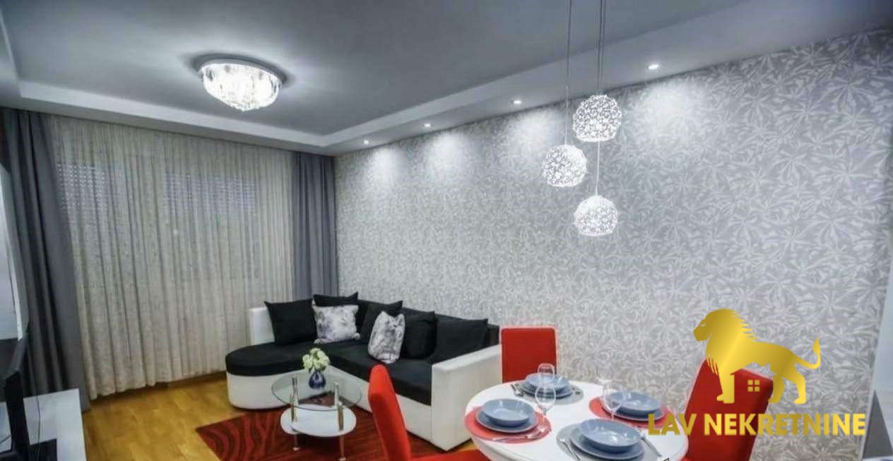 Stan Izdavanje Novi Sad  42 m2