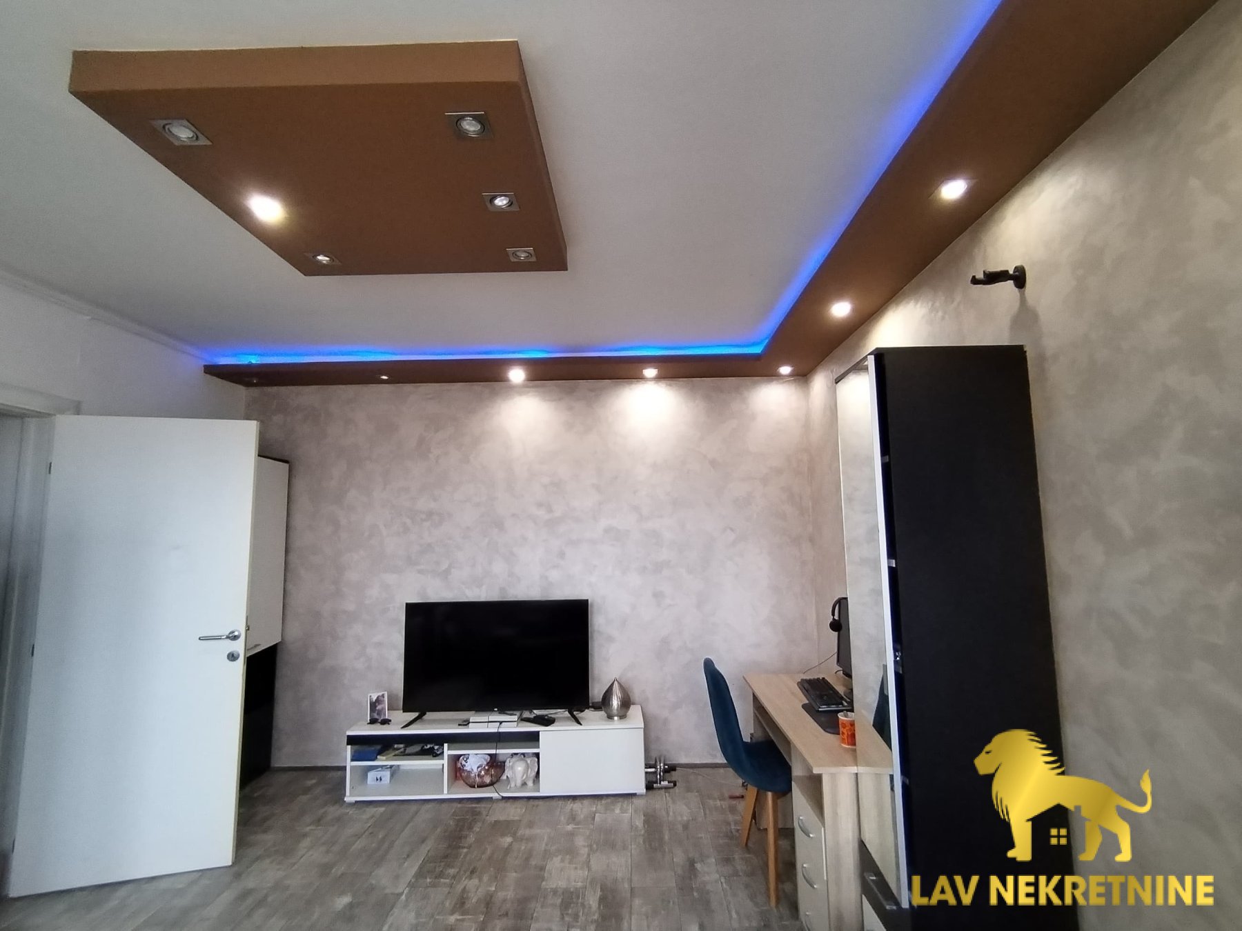 Stan Prodaja Novi Sad  24 m2