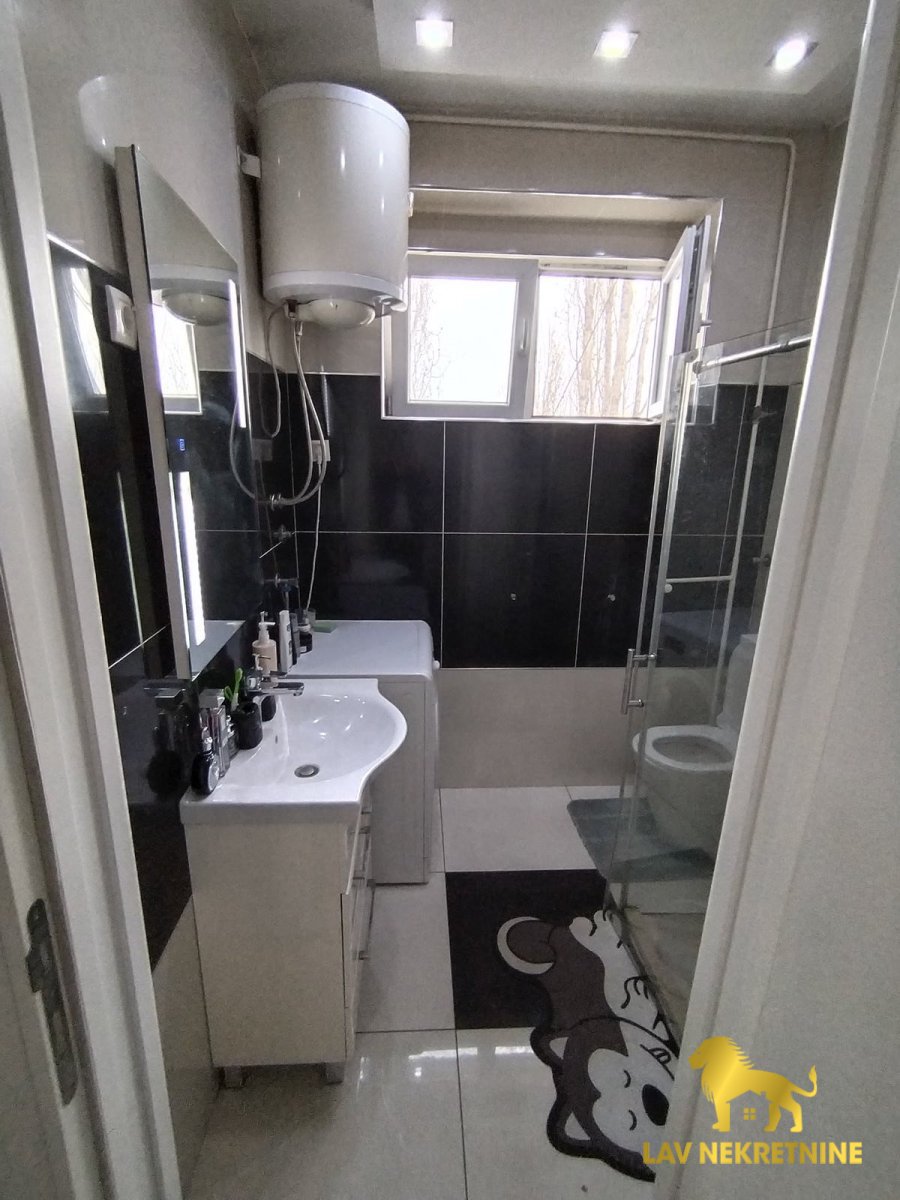 Stan Prodaja Novi Sad  24 m2