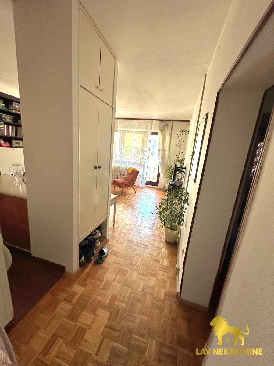 1792830636_3cbce71bbc44 Stan Prodaja Novi Sad 51 m2