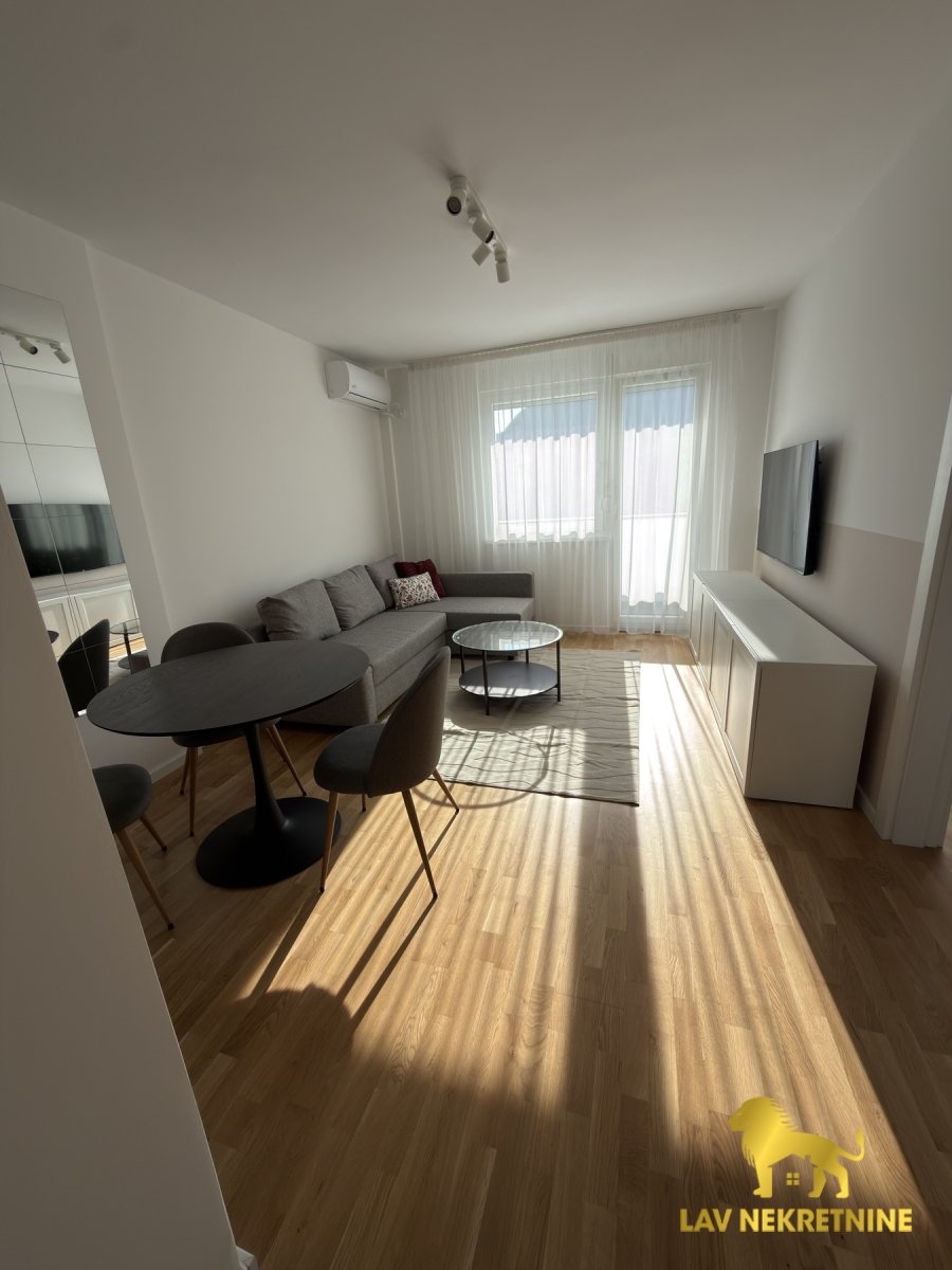 1793187677_f6c10d5cf00a Jednoiposoban stan za izdavanje, Petrovaradin, Novi Sad, 46m², 1. sprat, 600 €/mes