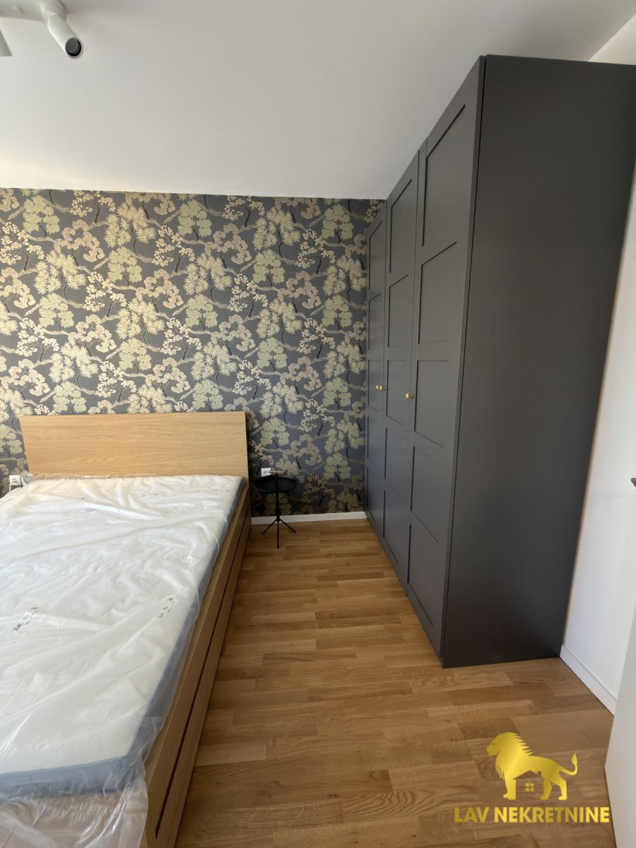 Jednoiposoban stan za izdavanje, Petrovaradin, Novi Sad, 46m², 1. sprat, 600 €/mes