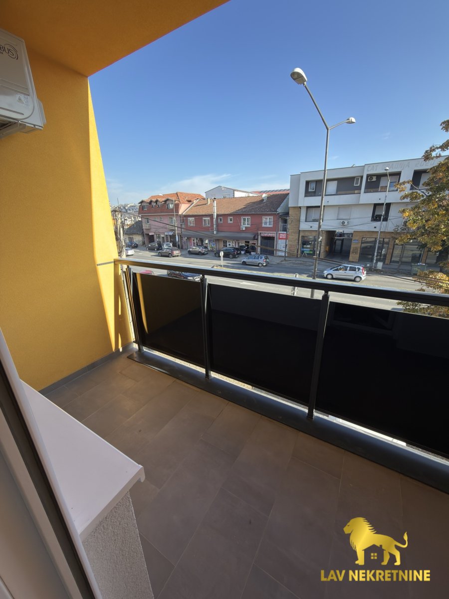 Jednoiposoban stan za izdavanje, Petrovaradin, Novi Sad, 46m², 1. sprat, 600 €/mes