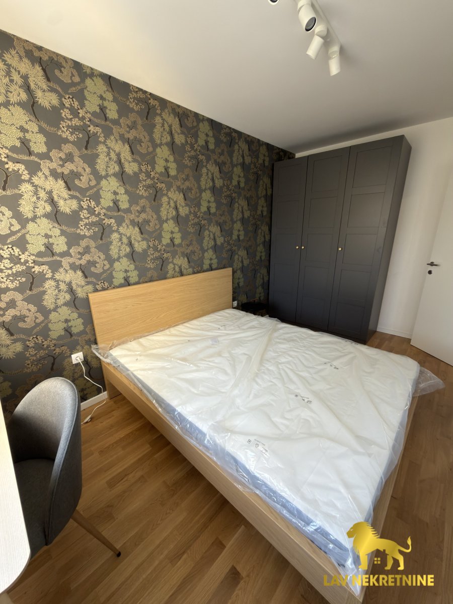 Jednoiposoban stan za izdavanje, Petrovaradin, Novi Sad, 46m², 1. sprat, 600 €/mes