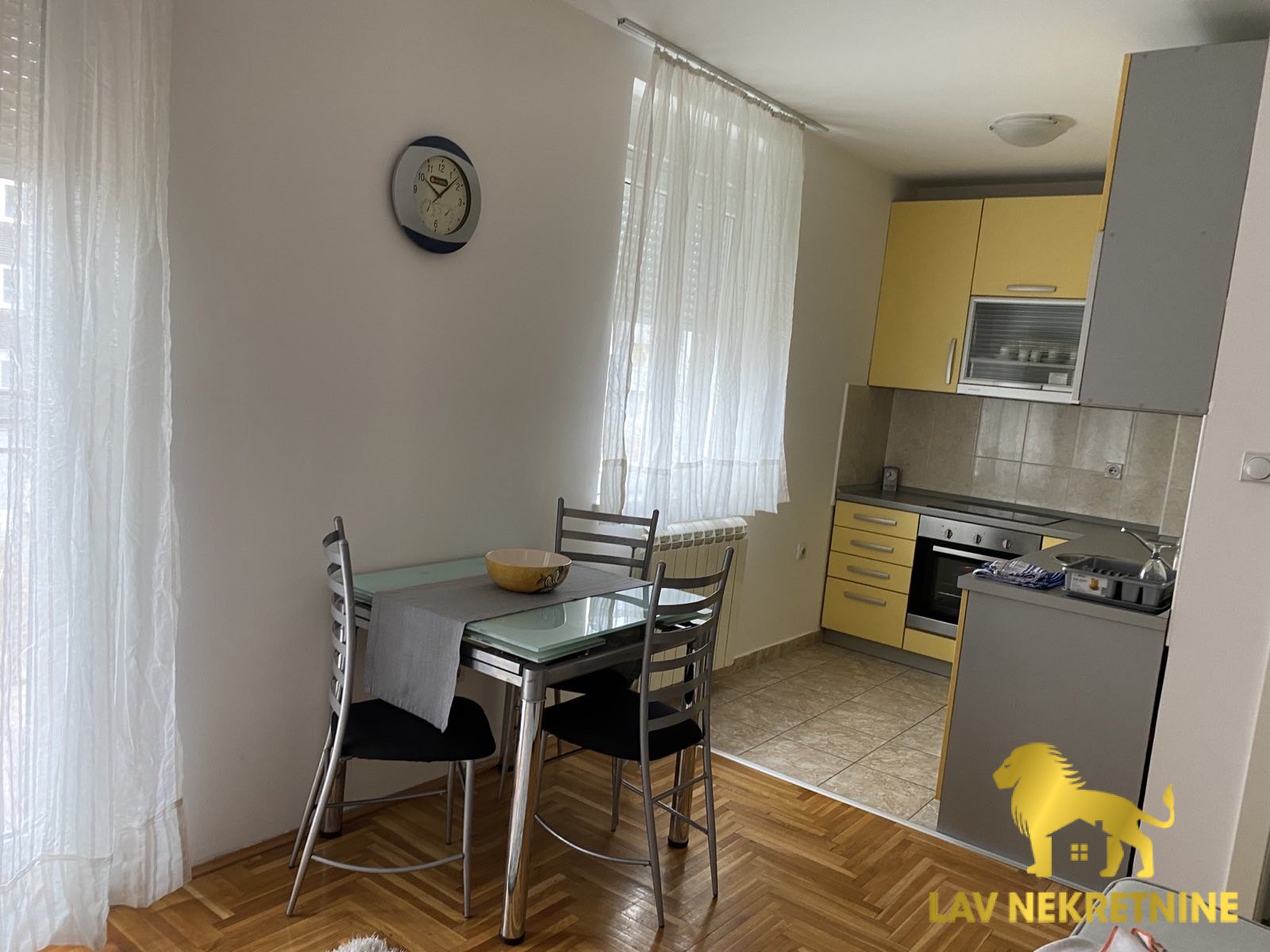 Stan Izdavanje Novi Sad Stan Izdavanje Novi Sad Nova Detelinara 34 m2