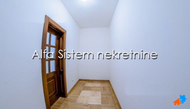 Stan Izdavanje Beograd Dedinje 250 m2