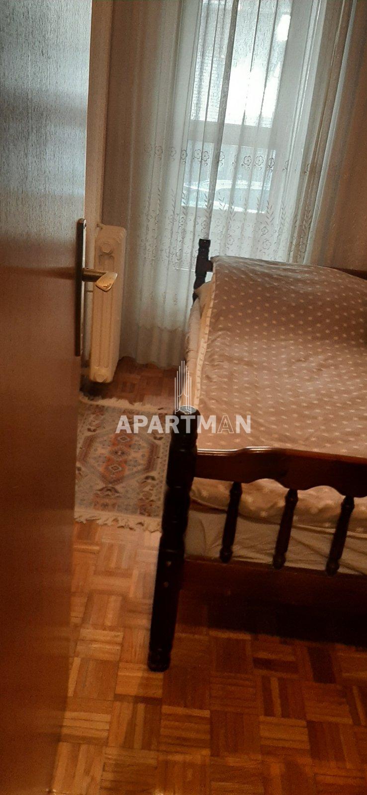 Dvoiposoban stan na prodaju, Karađorđev Park, Beograd, 73m², 1. sprat, 299.000 €
