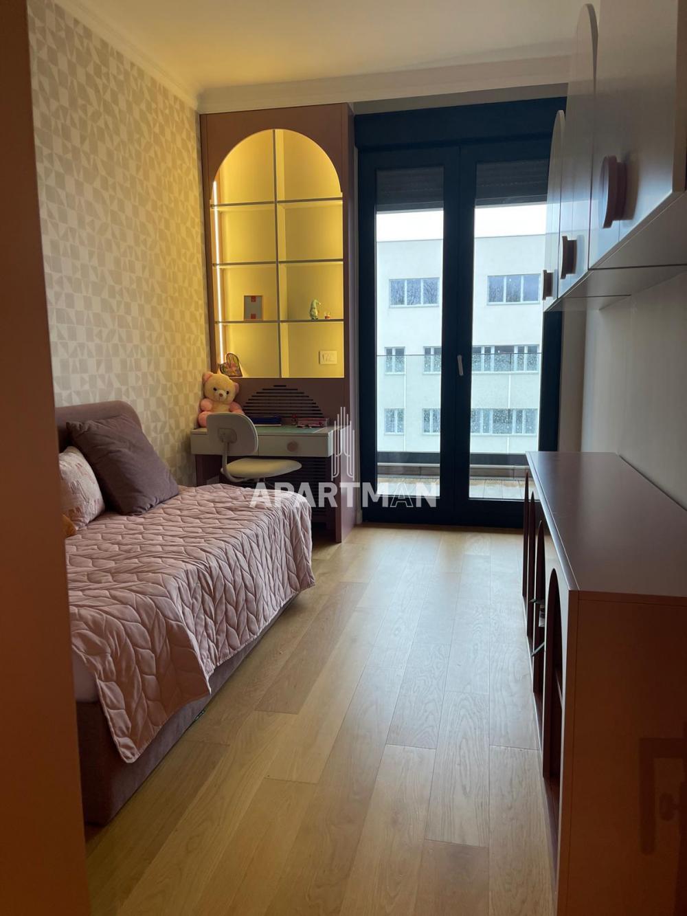 214002447_11_20260826120313 Četvorosoban stan na prodaju, Tošin Bunar, Beograd, 176m², 7. sprat, 692.000 €