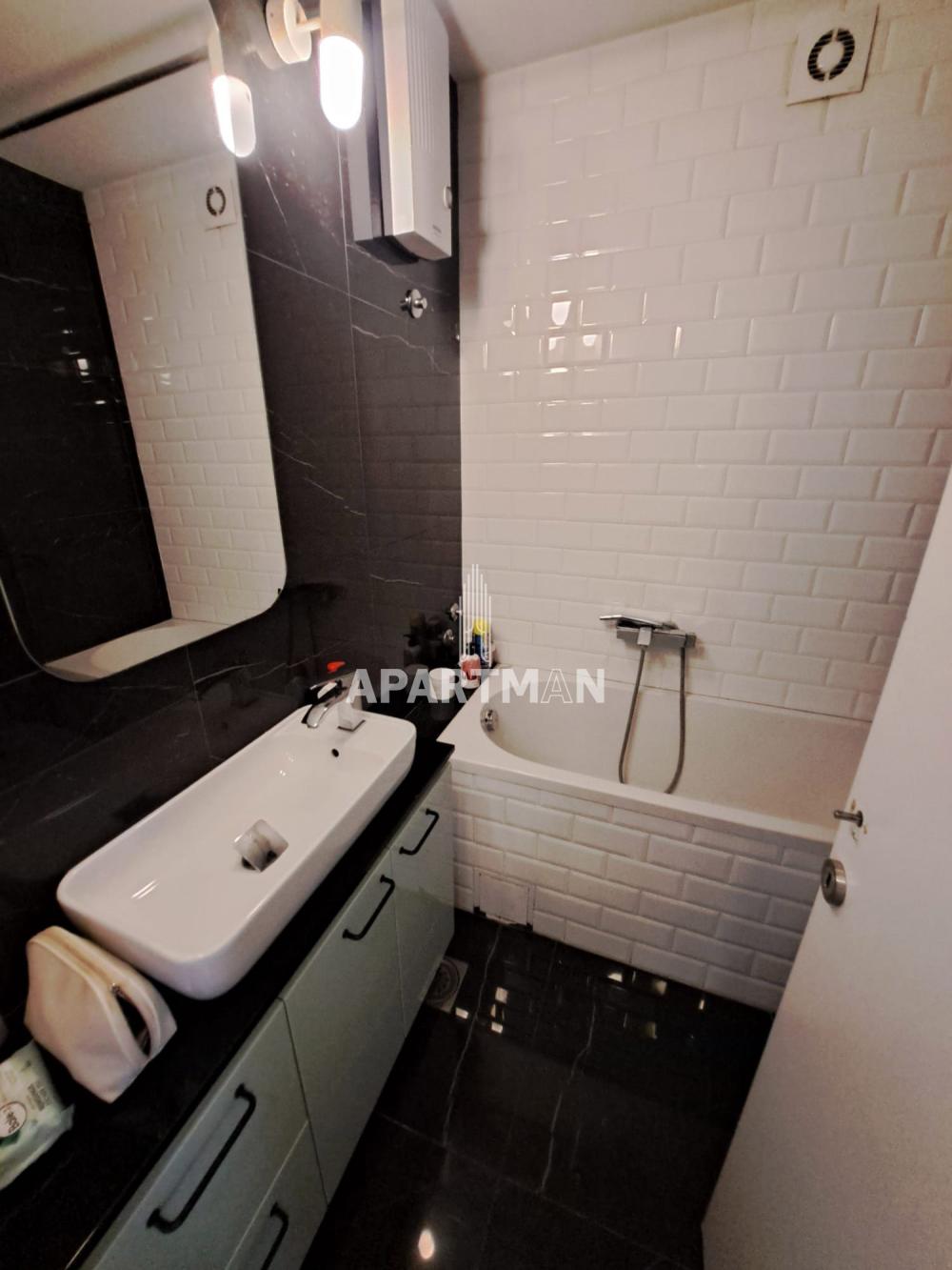 214002484_7_20260616102843 Dvosoban stan na prodaju, Slavija, Beograd, 64m², 298.000 €