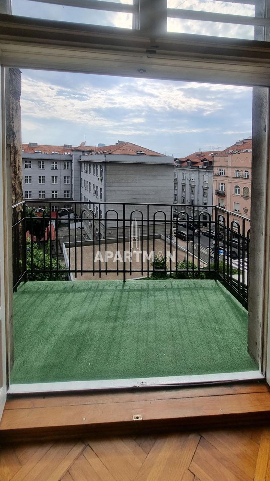 Stan Izdavanje Beograd London 90 m2