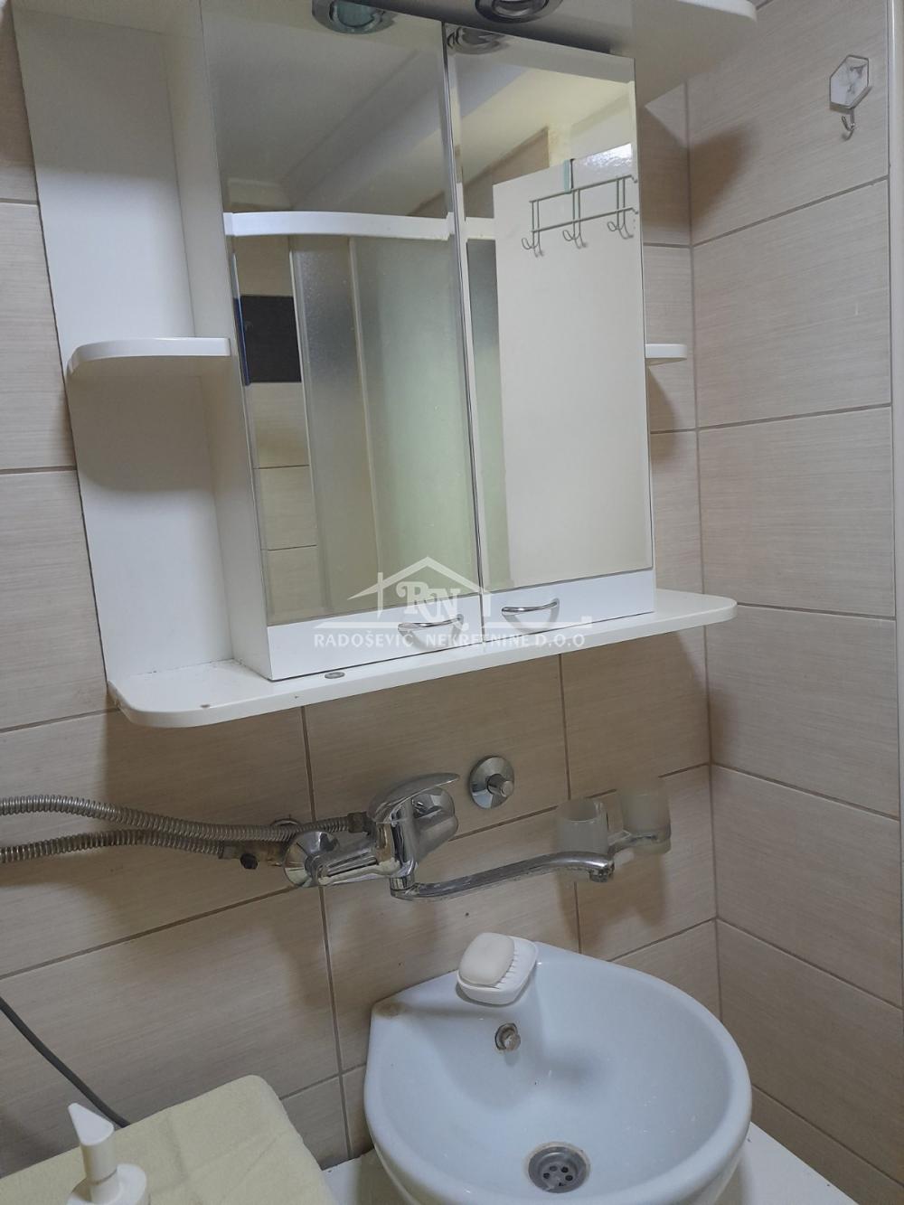 220001724_10_20261019110205 Dvosoban stan za izdavanje, Petlovo Brdo, Beograd, 30m², 300 €/mes