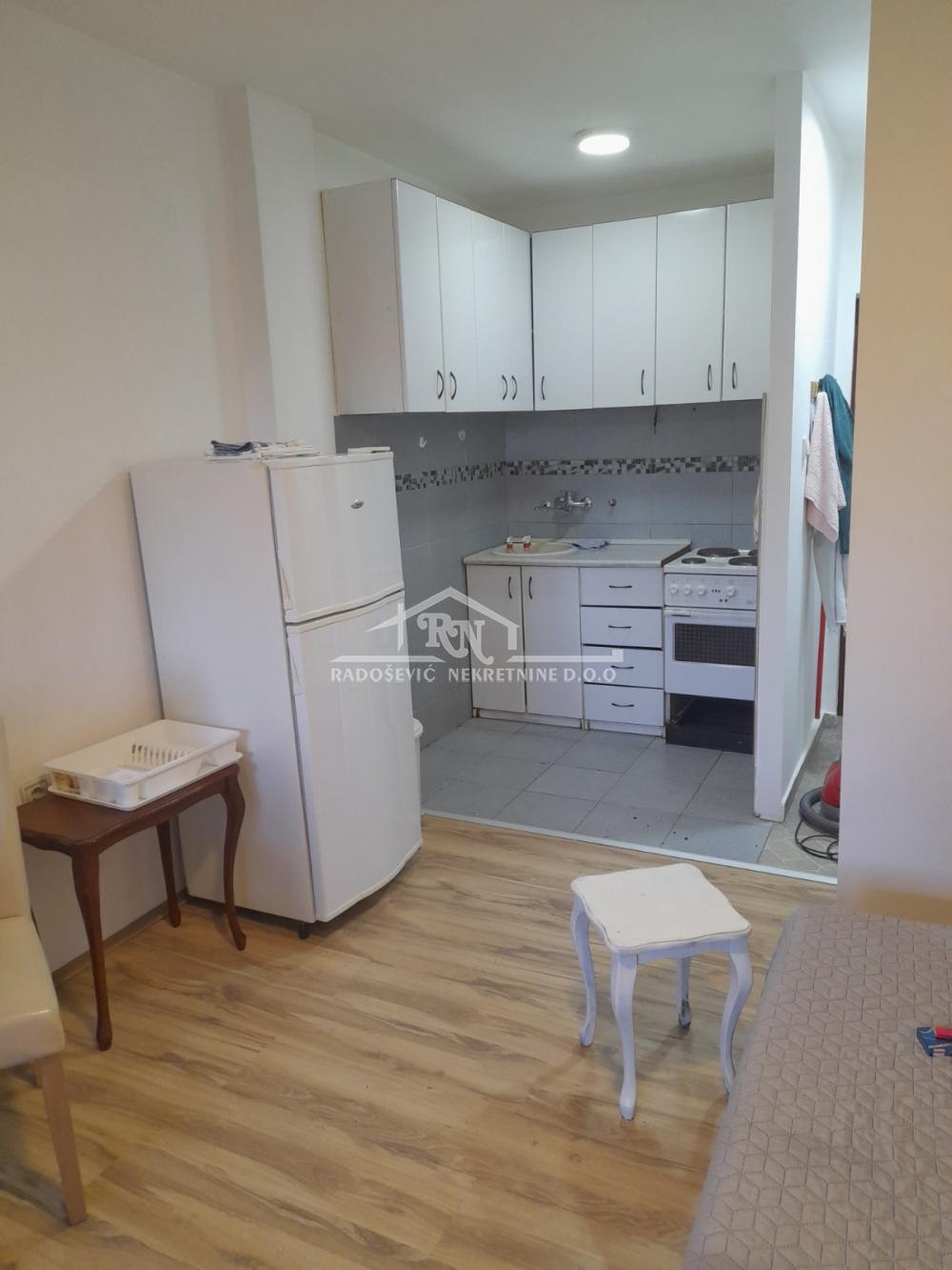 Stan Izdavanje Beograd Stan Izdavanje Beograd Petlovo Brdo 30 m2