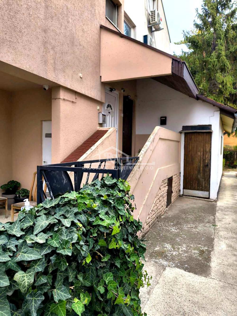 220001729_15_20261026094934 Trosoban stan na prodaju, Batajnica, Beograd, 85m², 157.000 €