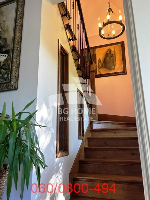 Kuća Prodaja Beograd Kuća Prodaja Beograd Radiofar 290 m2
