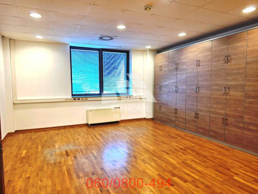 Lokal Izdavanje Beograd Lokal Izdavanje Beograd Bežanijska Kosa 1 335 m2