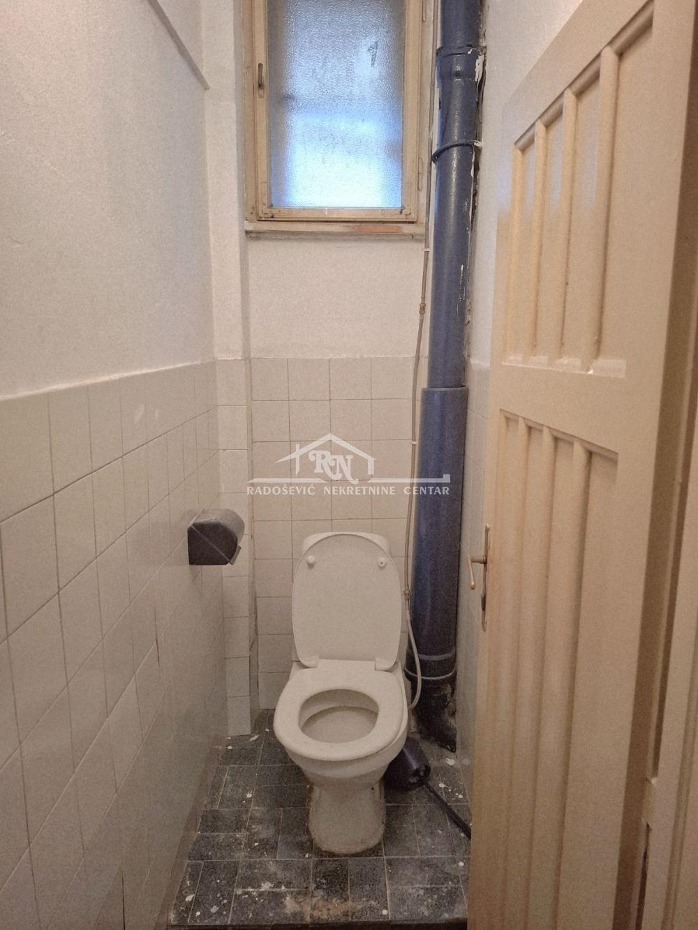 260001571_14_20251112094418 Četvorosoban stan na prodaju, Gundulićev Venac, Beograd, 91m², Prizemlje, 359.000 €