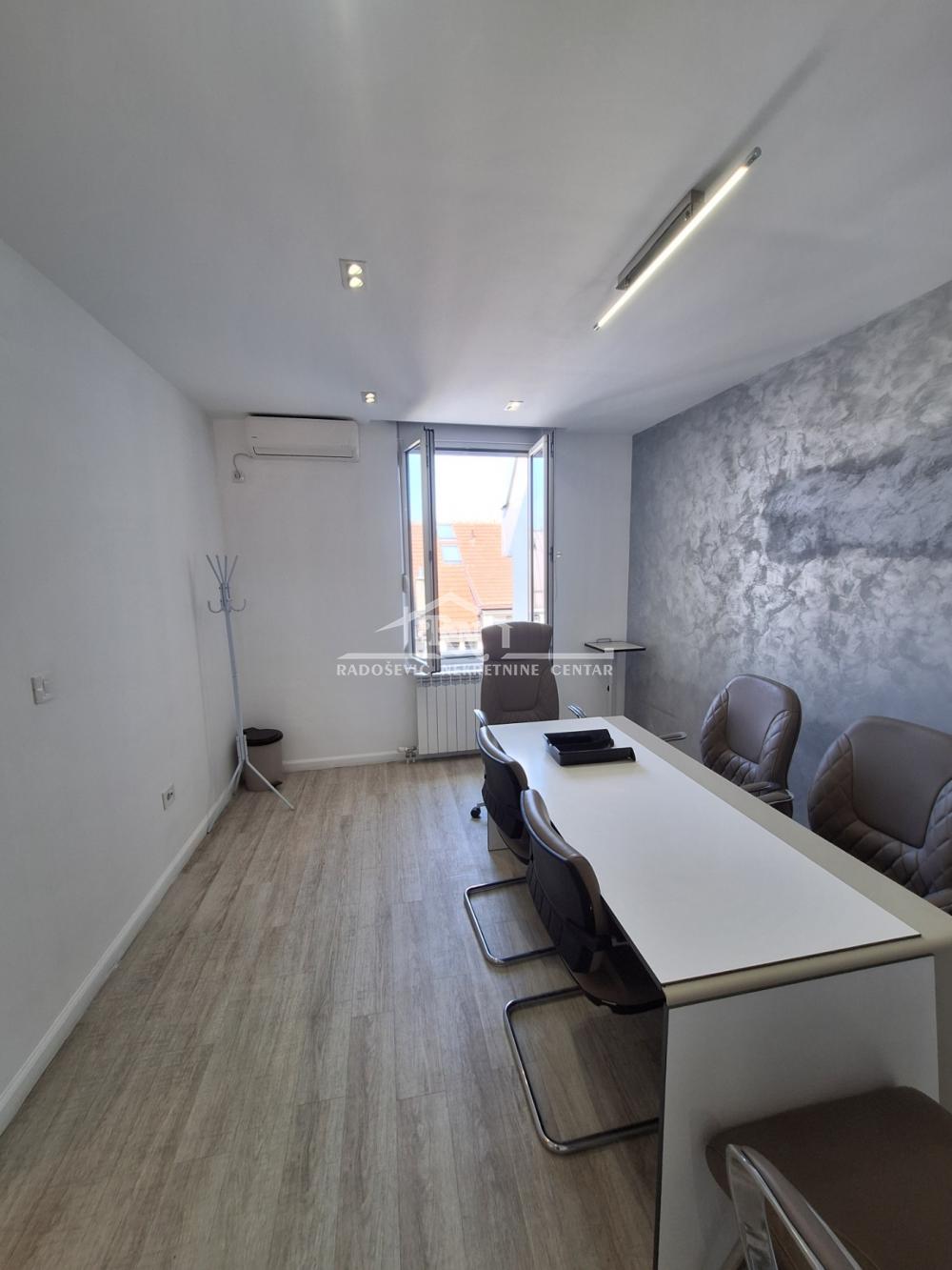 Stan Prodaja Beograd Đeram Pijaca 118 m2
