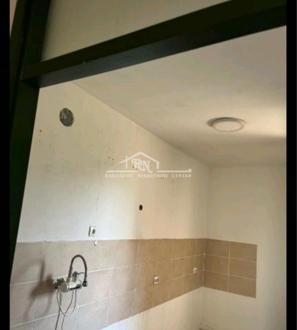 260001675_10_20260926134622 Trosoban stan za izdavanje, Vidikovac, Beograd, 77m², 650 €/mes