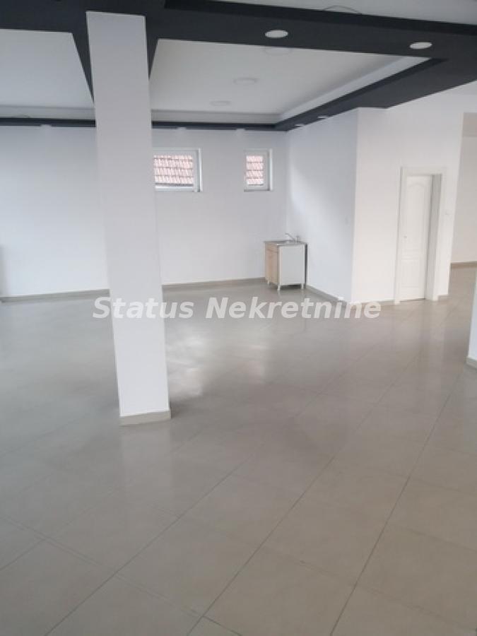 Lokal Prodaja Ruma  330 m2