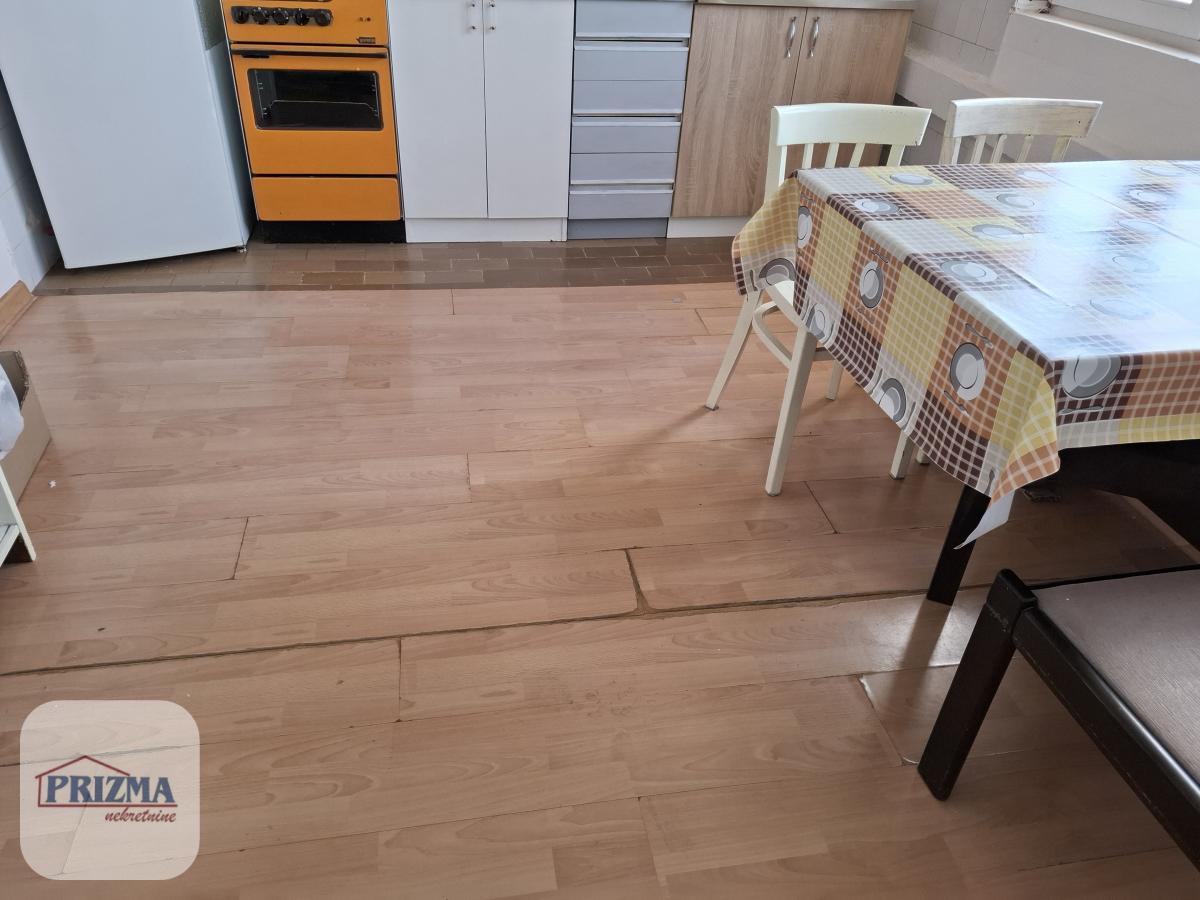 Trosoban stan na prodaju, Centar, Paraćin, 60m², 53.000 €