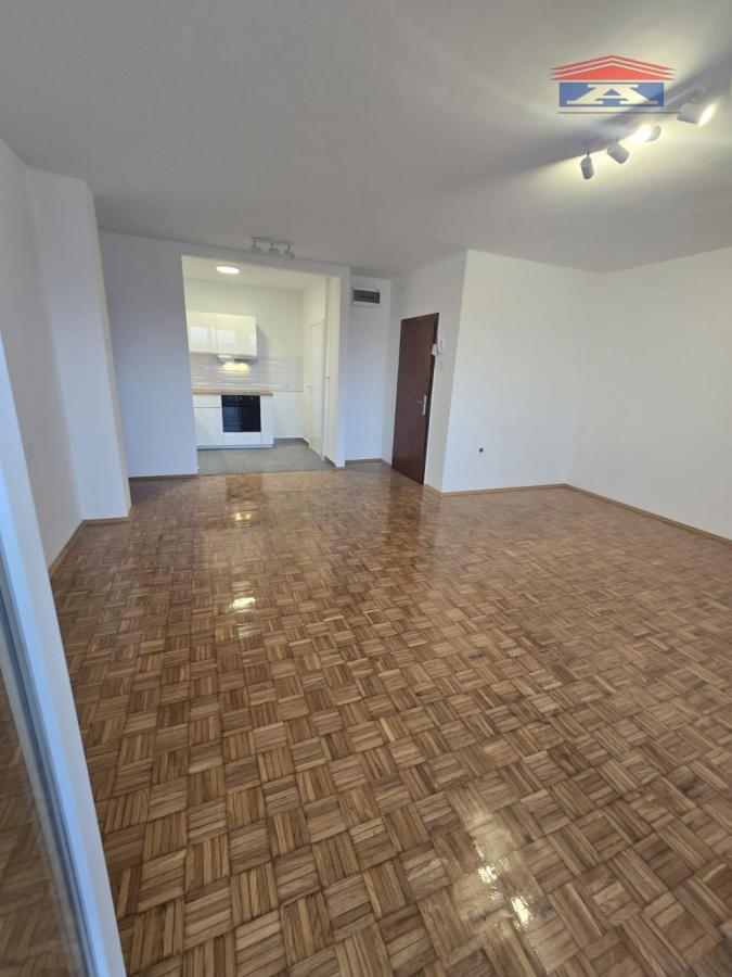 Stan Izdavanje Novi Sad  78 m2