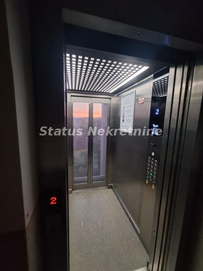 Garsonjera na prodaju, Bulevar Evrope, Novi Sad, 35m², 124.400 €