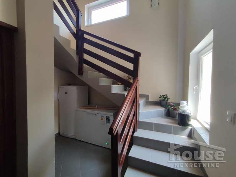 Kuća Prodaja Sremski Karlovci  230 m2