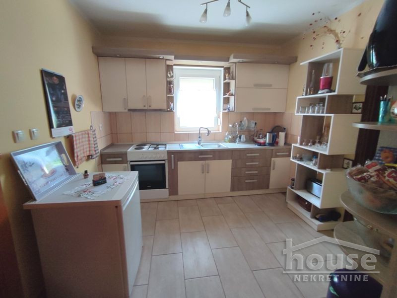 Kuća Prodaja Sremski Karlovci  230 m2