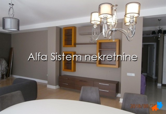 Stan Izdavanje Beograd Hram Svetog Save 180 m2