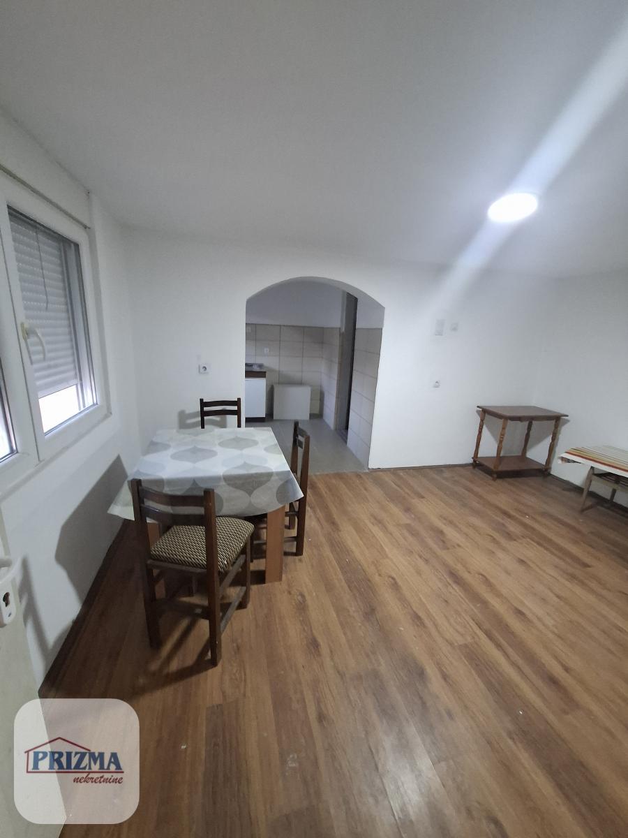 bdxiffq8fo-20260916-182053 Kuća Prodaja Paraćin 72 m2