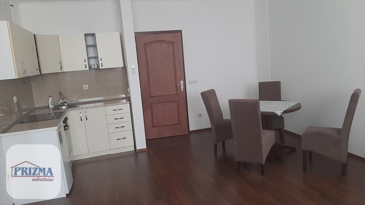 Stan Izdavanje Paraćin  57 m2